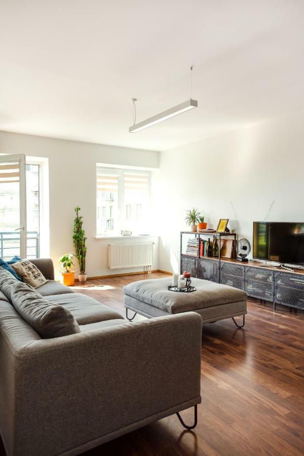#Stayhere - Spacious & Bright 1Bdr Apartment Shopping District 빌뉴스 외부 사진